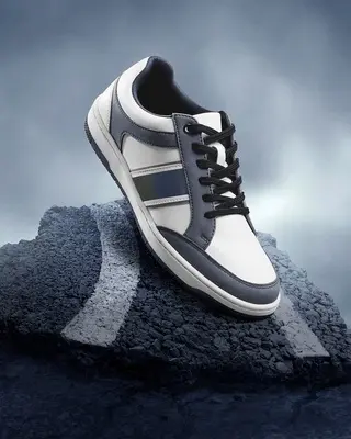 Men's White & Blue Color Block Low Top Sneakers